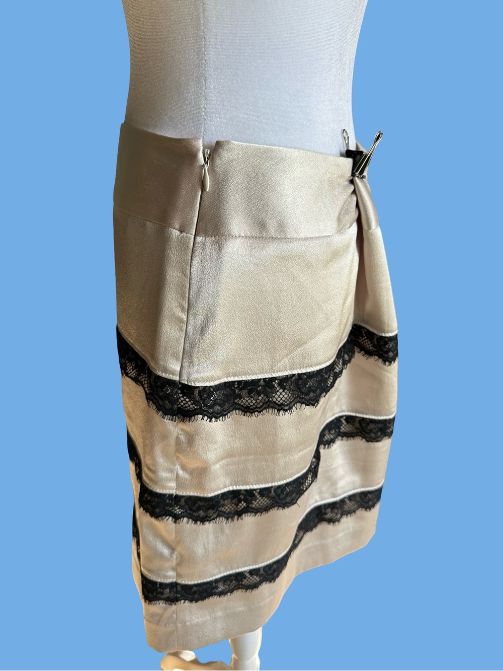 90s The Limited Shimmer Beige A-Line Skirt with Black Lace Bands - Picture 4 of 6